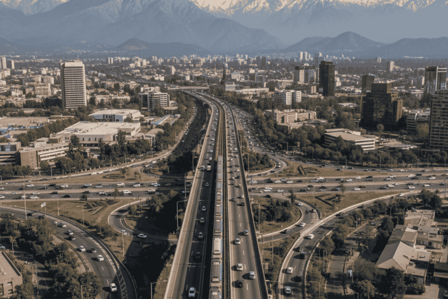 Smart Cities y Aplicaciones Visión Computadora IA Chile Aplicaciones de visión por computadora IA en transporte y ciudades inteligentes